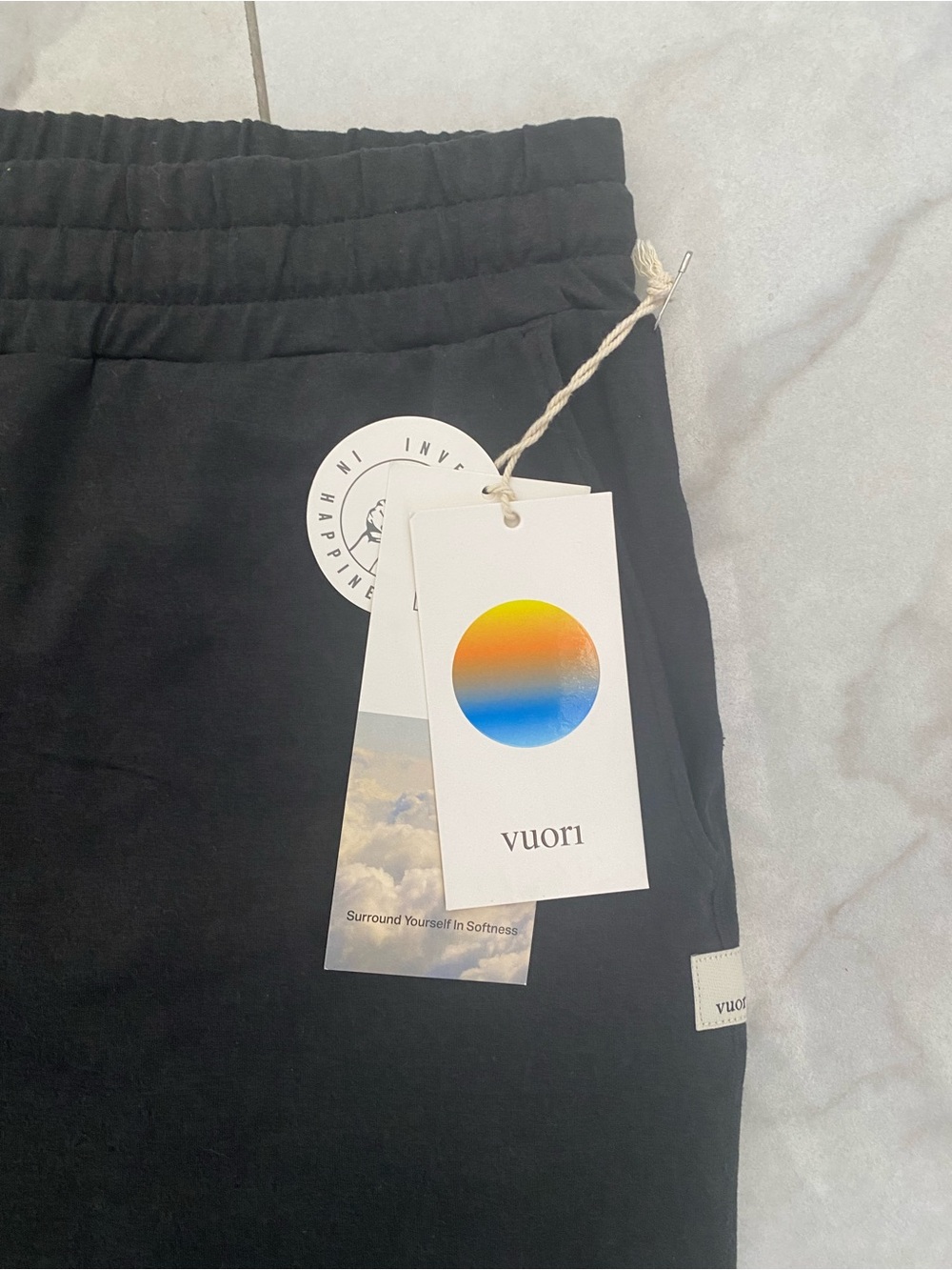 Vuori NWT Heather Black Performance Drawstring Joggers Long Size M Relaxed - Picture 4 of 10